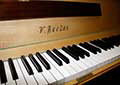 Klavier-Berdux-105-Ahorn-Nuss-4-b