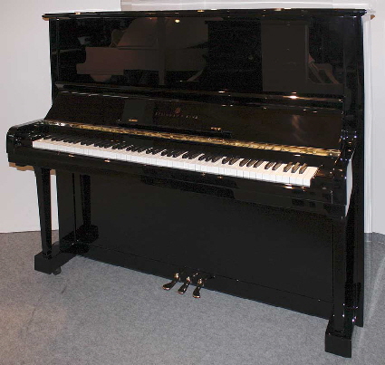 Klavier-Steinway-136K-schwarz-1-a
