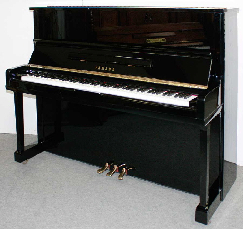 Klavier-Yamaha-U10A-schwarz-4855523-1-a